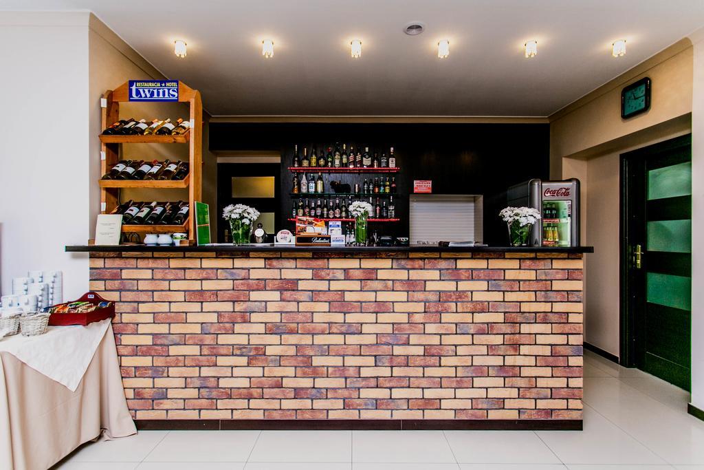 双胞胎酒店 华沙 外观 照片